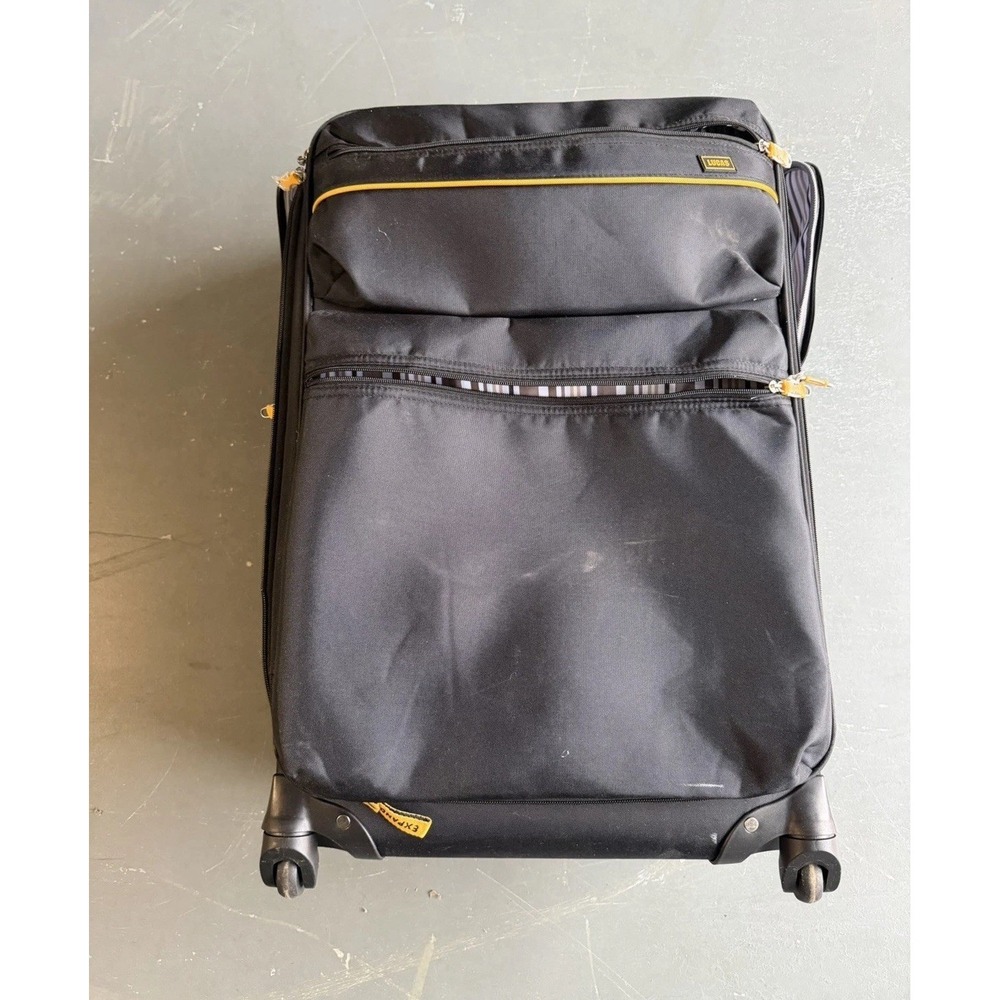 Lucas 28" (31" with wheels) Black and Yellow Spinner Suitcase